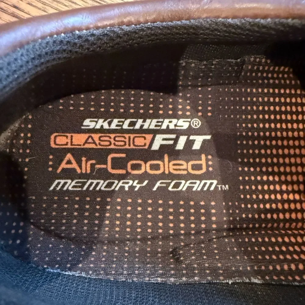 Skechers Classic Fit Air-Cooled Memory Foam Shoes